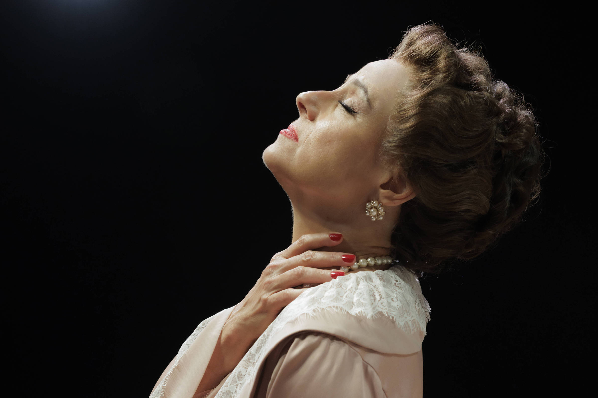 Dalva de Oliveira volta aos palcos como musa de Renato Borghi em musical onírico